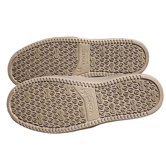 Vionic Gray Camo Avery‎ Pro Suede Slip-On Sneaker - Picture 7 of 8